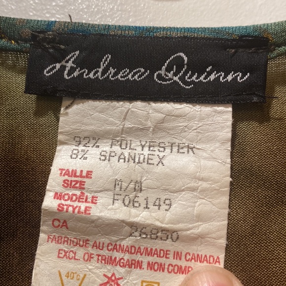 Gorgeous ladies size M top by Andrea Quinn - Picture 3 of 5